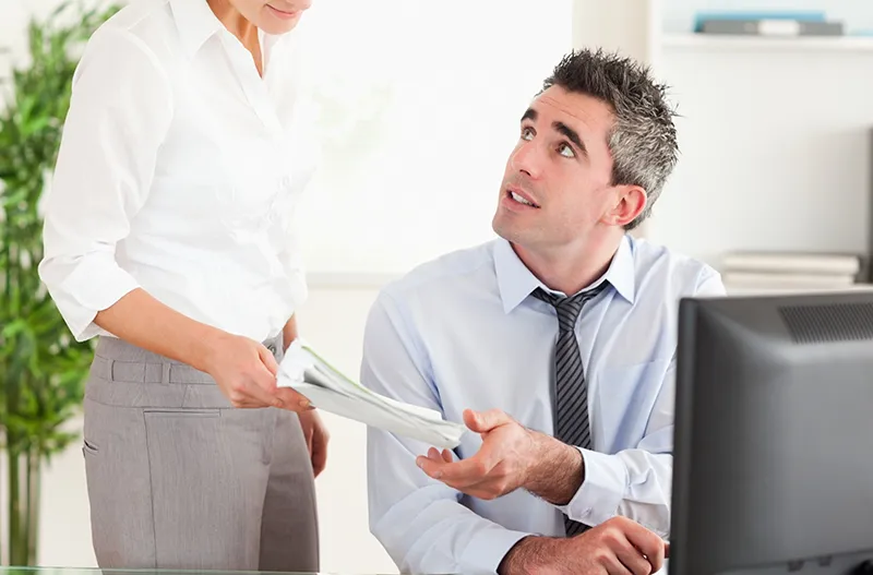 Jak kadry i płace wpływają na relacje pracodawca-pracownik