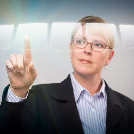 Klient Payroll 360 z branży technologi optycznych